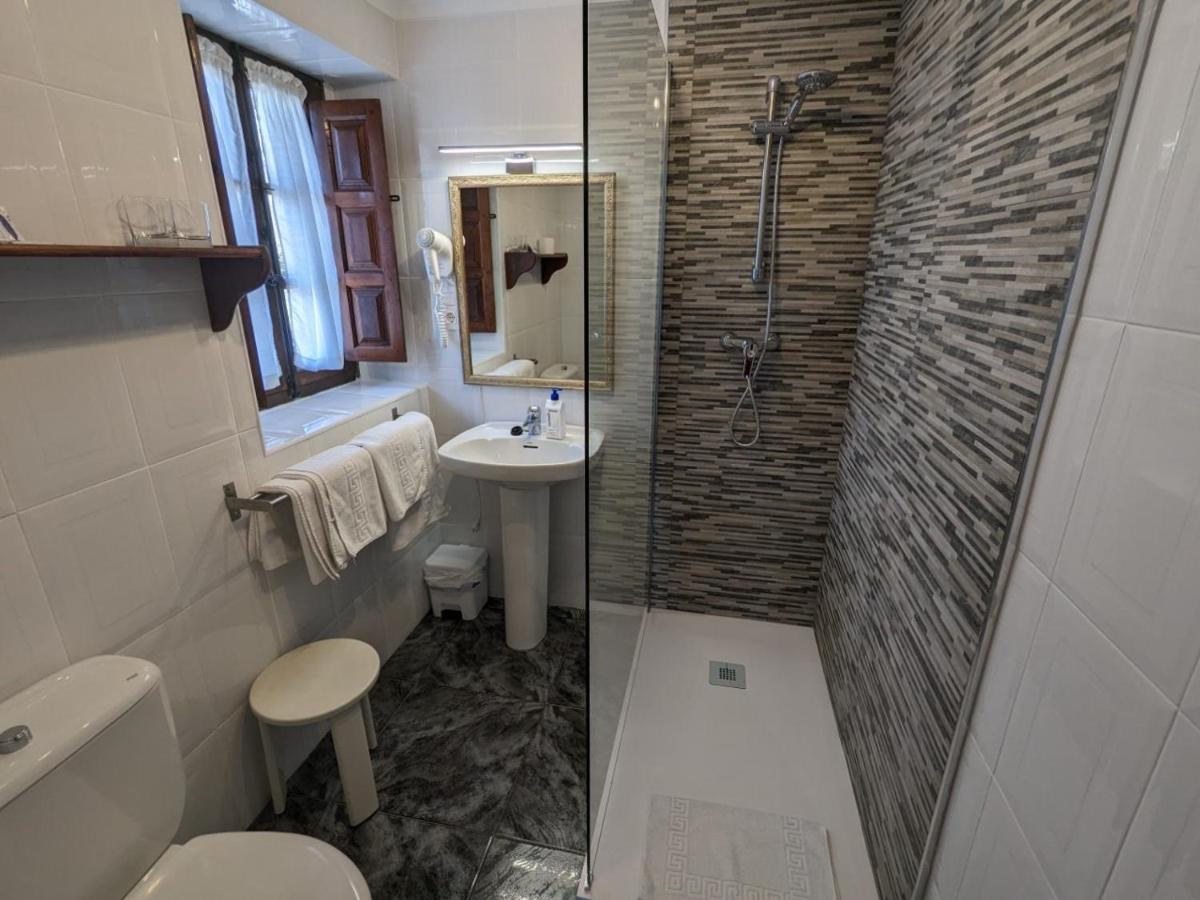 Revolgo Hostal Santillana del Mar
